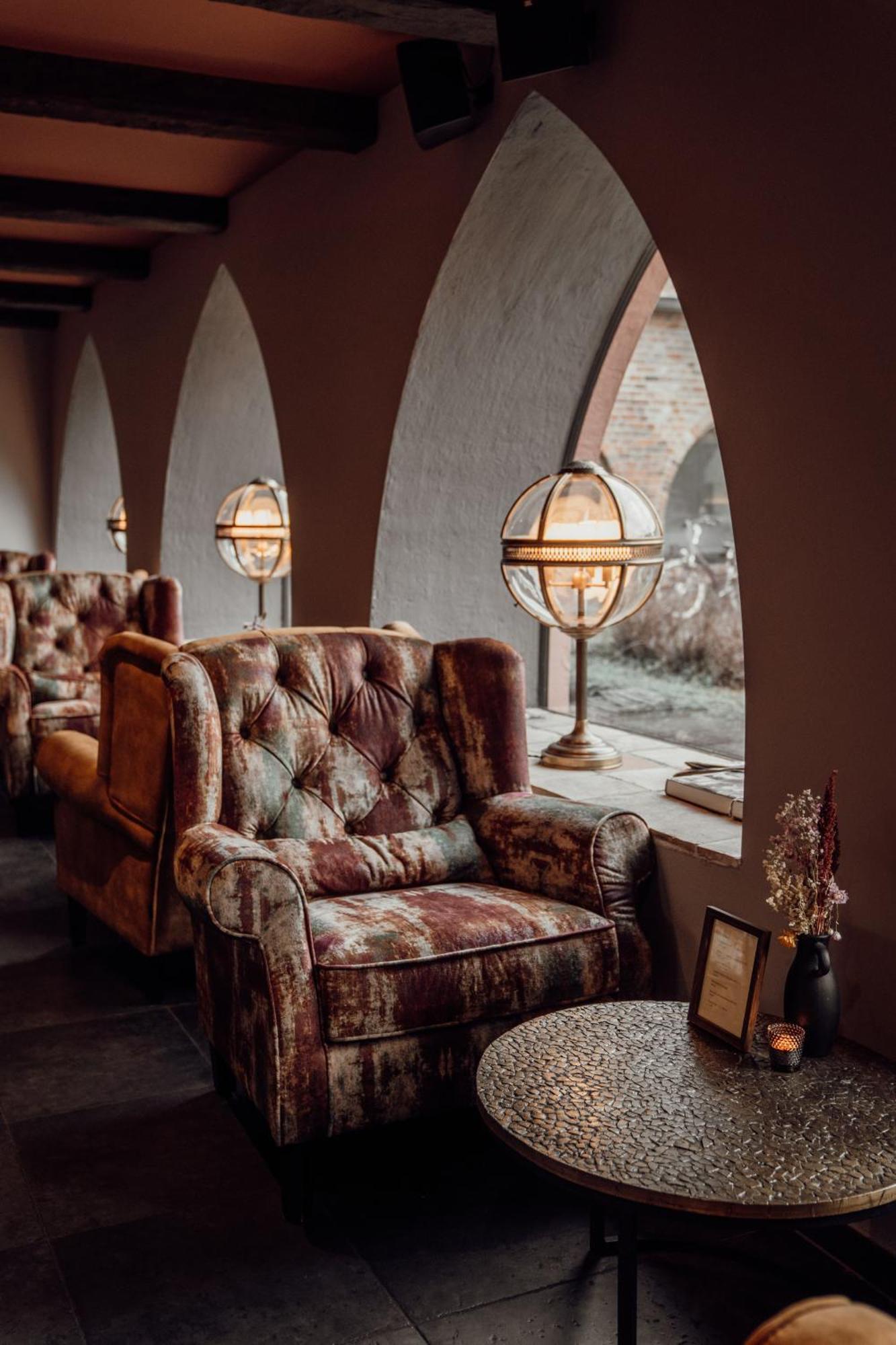 Broederenklooster Hotel ซุทเฟน ภายนอก รูปภาพ