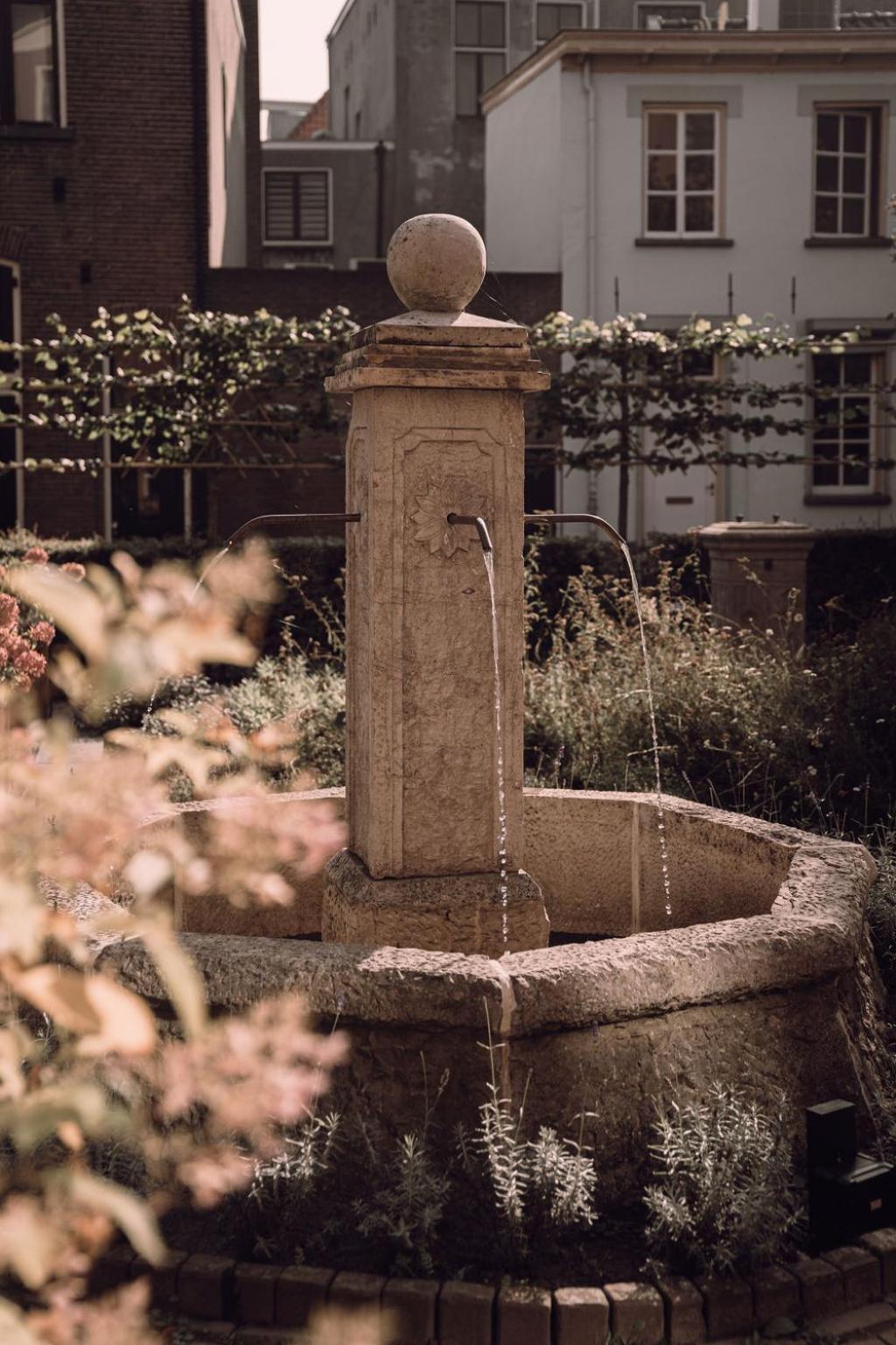 Broederenklooster Hotel ซุทเฟน ภายนอก รูปภาพ